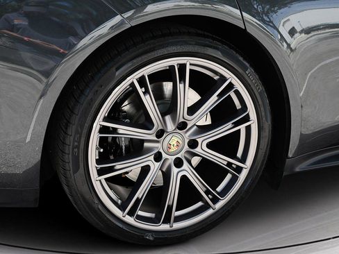Used 2023 Porsche Panamera GTS image 14