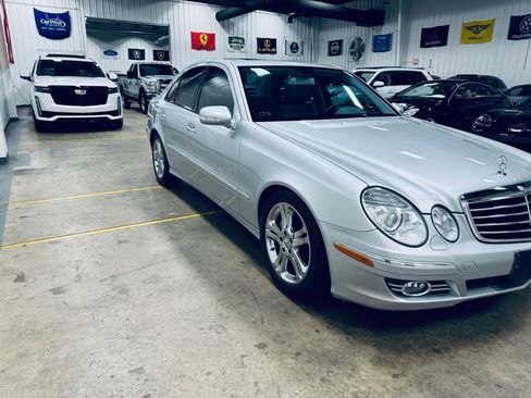 Used 2008 Mercedes-Benz E 350 Sedan image 18