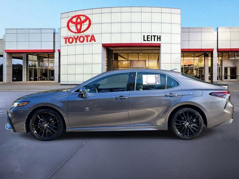 Used 2024 Toyota Camry XSE image 8