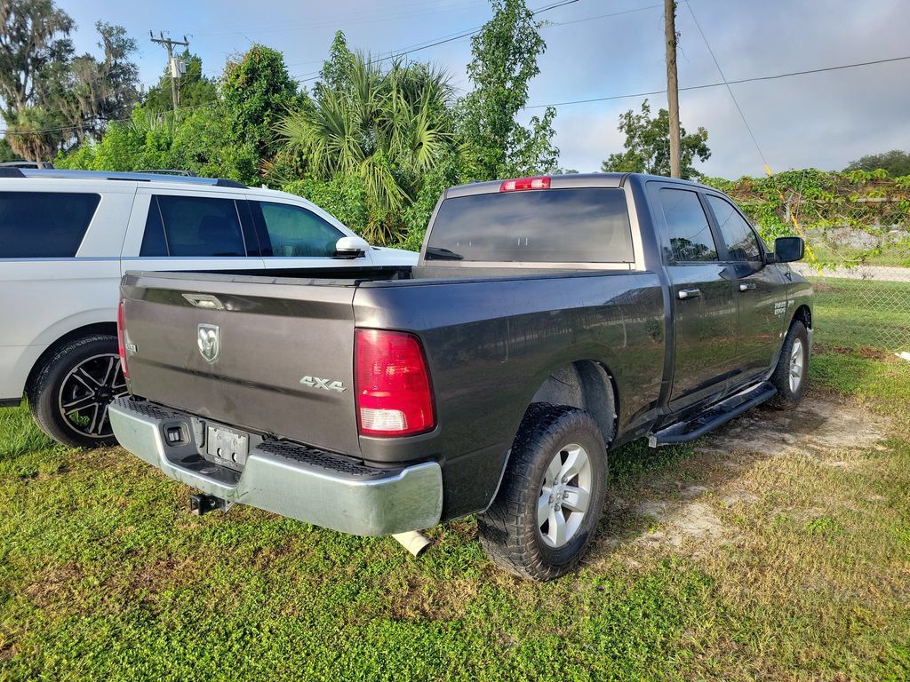 Used 2021 RAM 1500 Classic SLT AWD/4WD image 3