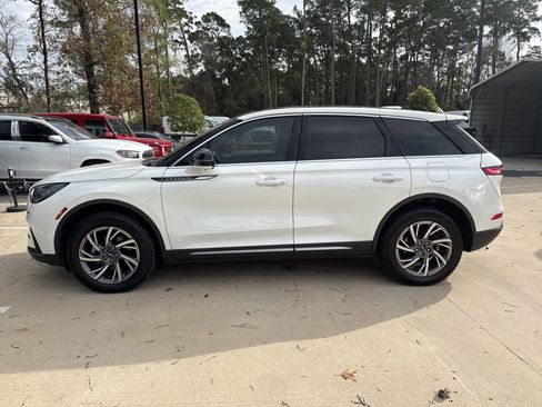 Used 2024 Lincoln Corsair FWD w/ Equipment Group 101A image 7