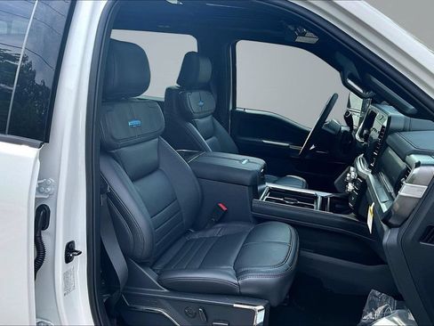 New 2026 Ford F450 Platinum w/ FX4 Off-Road Package AWD/4WD image 11