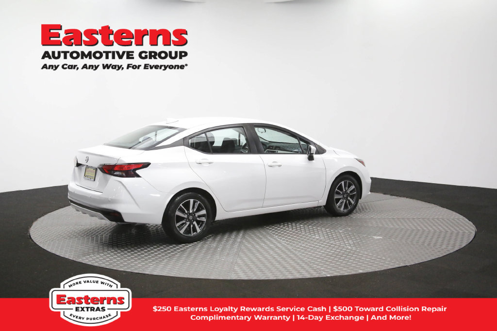 Used 2022 Nissan Versa SV FWD image 44