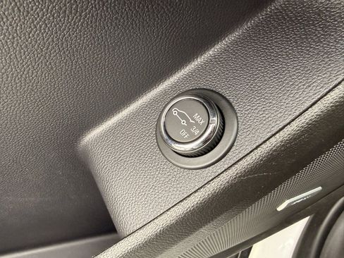 Used 2020 Chevrolet Traverse Premier w/ Redline Edition image 26