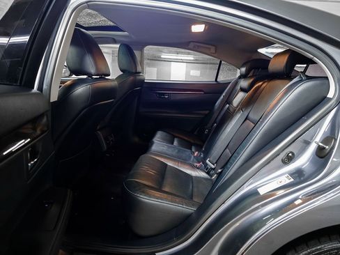 Used 2013 Lexus ES 350 image 21