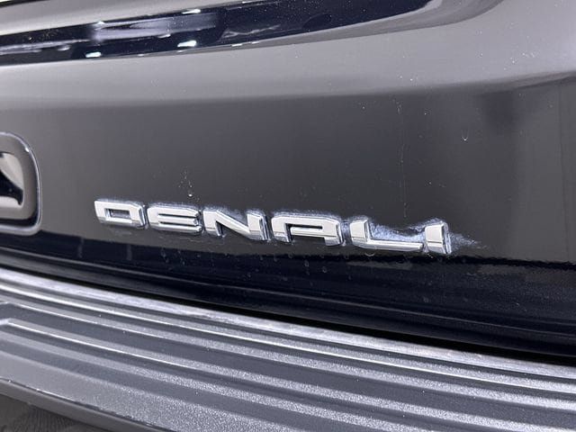 Used 2024 GMC Yukon XL Denali w/ Advanced Technology Package AWD/4WD image 33