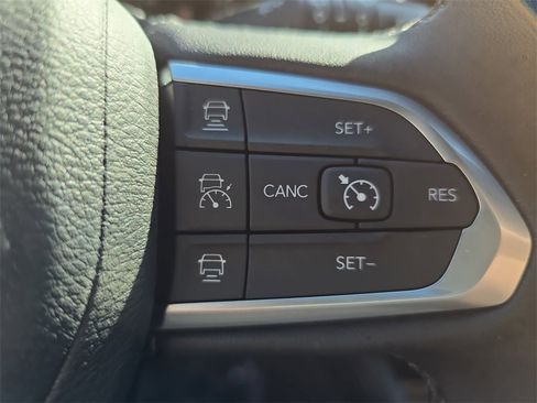 New 2026 Jeep Compass Limited image 19