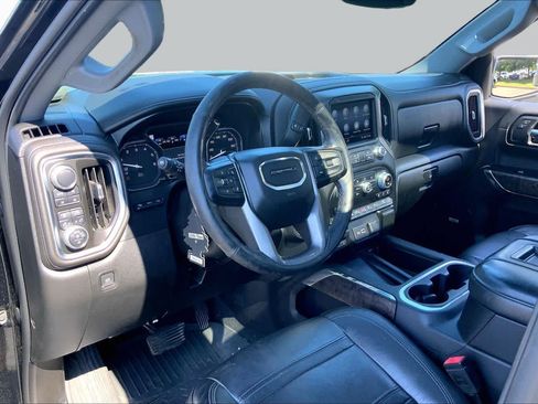 Used 2019 GMC Sierra 1500 Denali w/ Technology Package AWD/4WD image 18