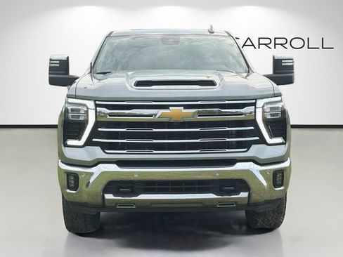 Used 2025 Chevrolet Silverado 2500 LTZ w/ LTZ Plus Package AWD/4WD image 8