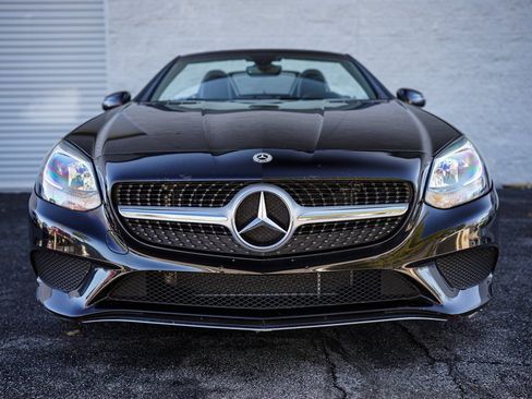 Used 2019 Mercedes-Benz SLC 300 image 7