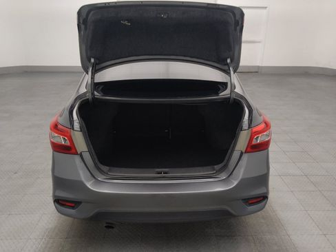 Used 2019 Nissan Sentra SR FWD image 29