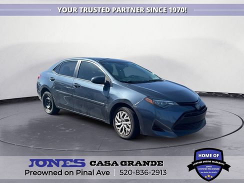 Used 2018 Toyota Corolla LE w/ Body Protection Package FWD image 8