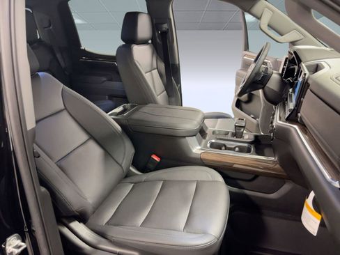 Used 2025 Chevrolet Silverado 1500 RST w/ Convenience Package II image 31