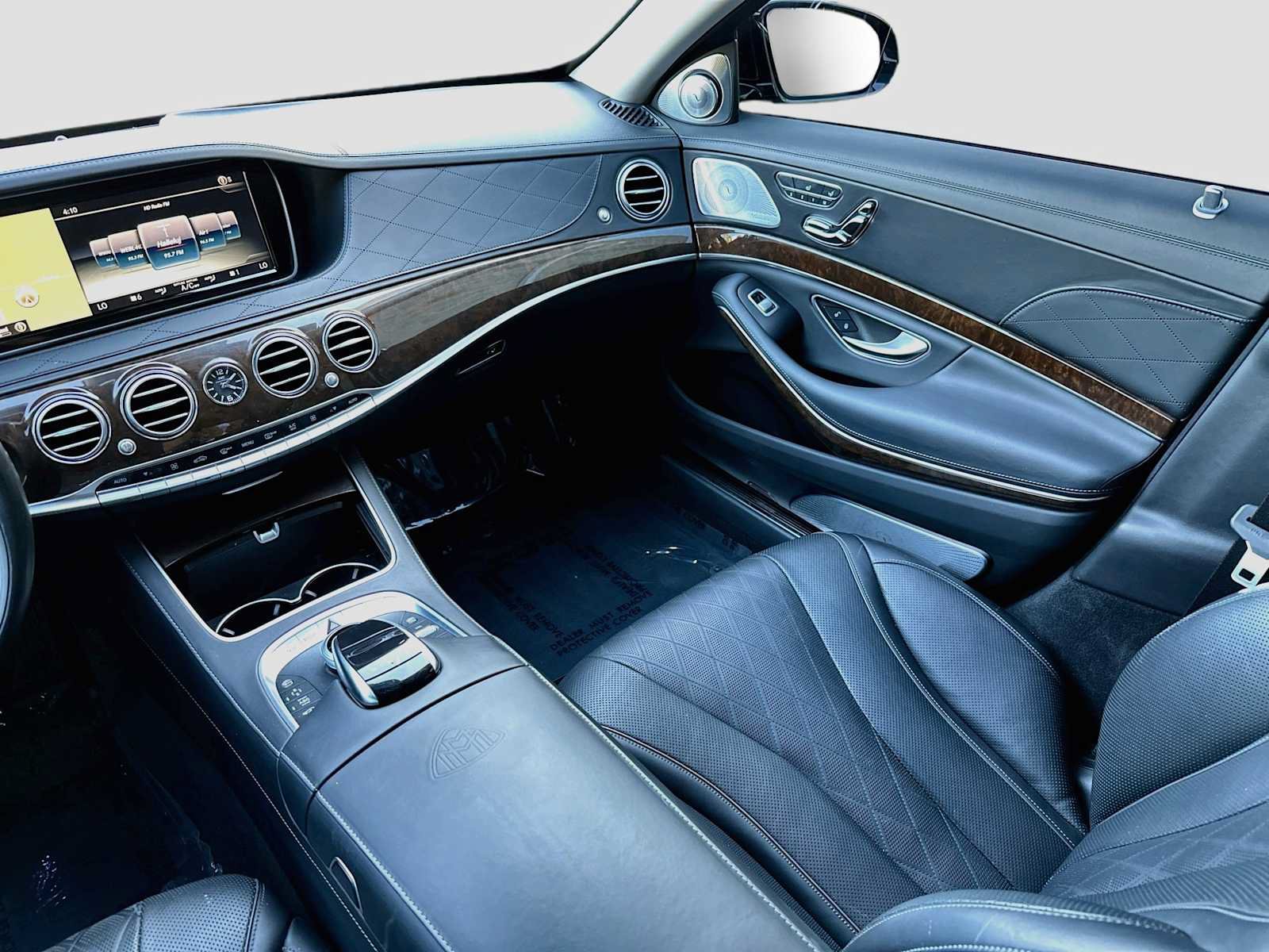 Used 2016 Mercedes-Benz Maybach S 600 image 25