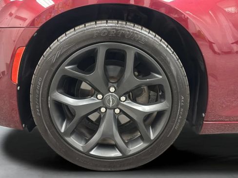 Used 2021 Chrysler 300 Touring w/ Sport Appearance Package RWD image 27