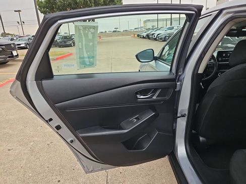 Used 2025 Honda Accord LX image 27