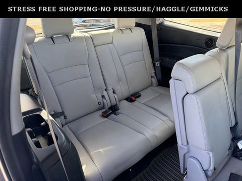 Used 2016 Honda Pilot Touring image 40