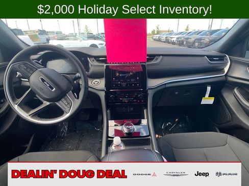 New 2025 Jeep Grand Cherokee L Laredo w/ Luxury Tech Group I image 16