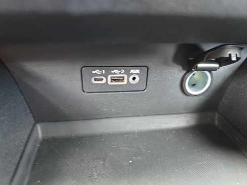 Used 2025 Nissan Altima 2.5 SV FWD image 25