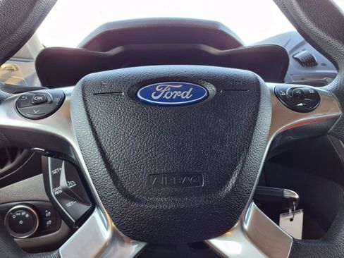 Used 2022 Ford Transit Connect XLT FWD image 15