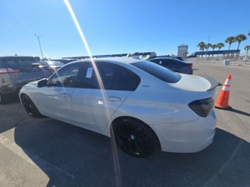 Used 2018 BMW 330e 330e iPerformance image 4