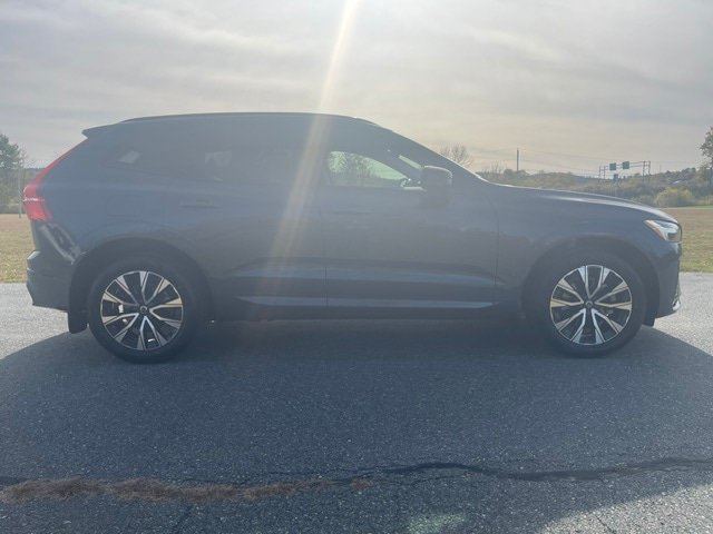 Used 2024 Volvo XC60 B5 Core w/ Protection Package Premier AWD/4WD image 5
