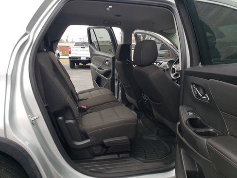 Used 2020 Chevrolet Traverse LS image 30