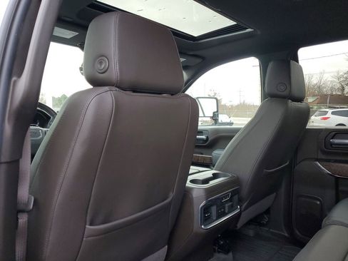 Used 2021 GMC Sierra 2500 Denali w/ Denali Ultimate Package image 32