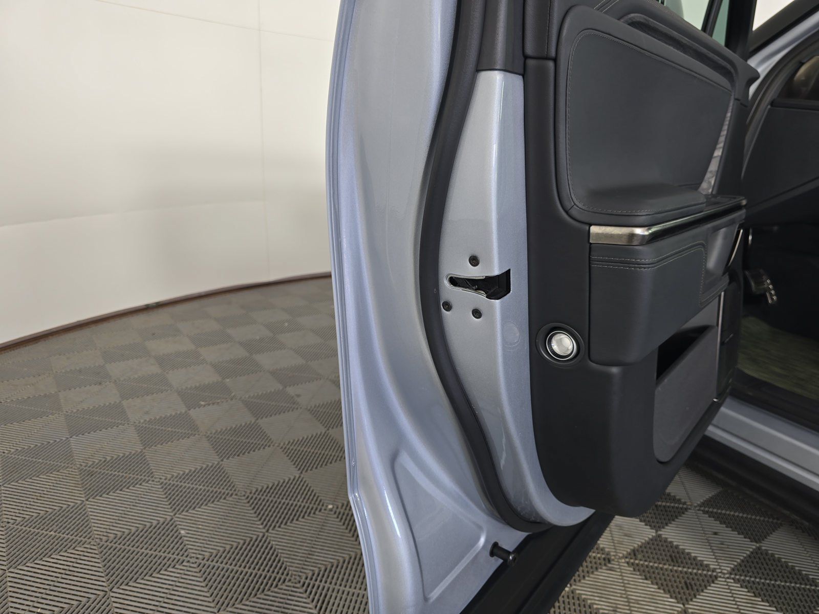 Used 2022 Rivian R1T Launch Edition AWD/4WD image 30