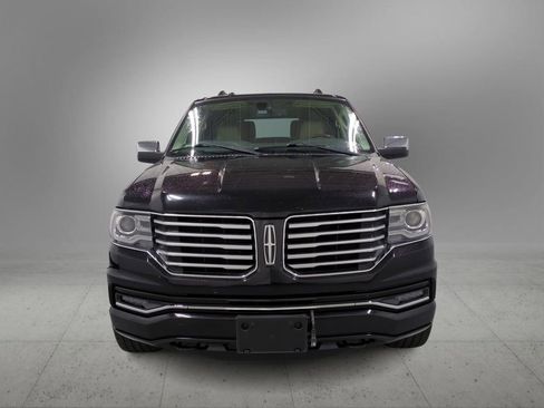 Used 2017 Lincoln Navigator Reserve image 4
