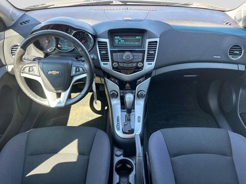 Used 2014 Chevrolet Cruze LT FWD image 14