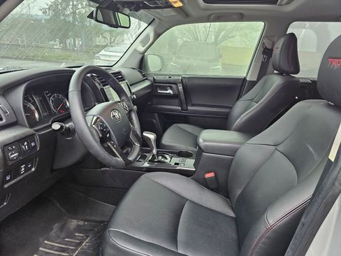 Used 2024 Toyota 4Runner TRD Off-Road Premium image 24