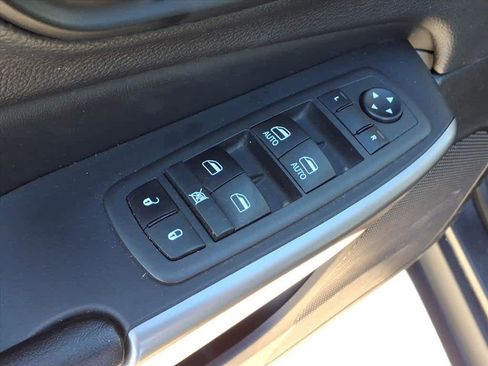 Used 2022 Jeep Cherokee Latitude Lux image 14