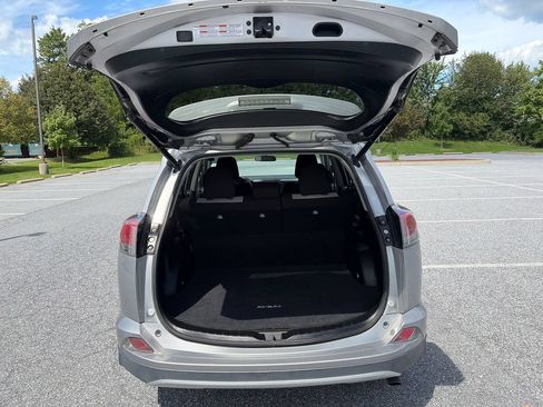 Used 2016 Toyota RAV4 XLE FWD image 12
