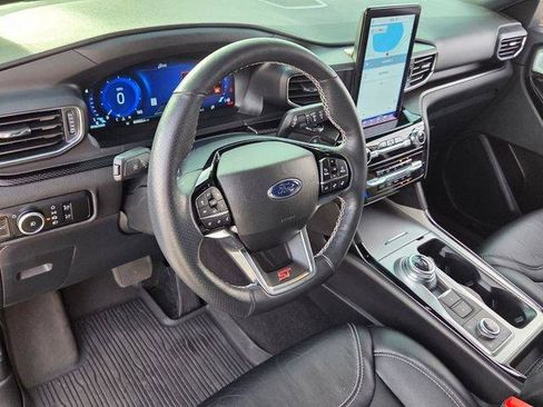 Used 2023 Ford Explorer ST w/ Equipment Group 401A AWD/4WD image 11