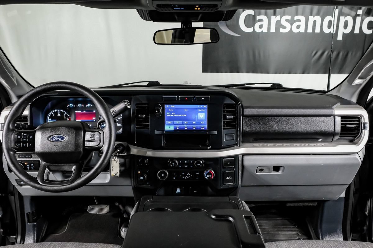 Used 2024 Ford F350 XLT AWD/4WD image 14