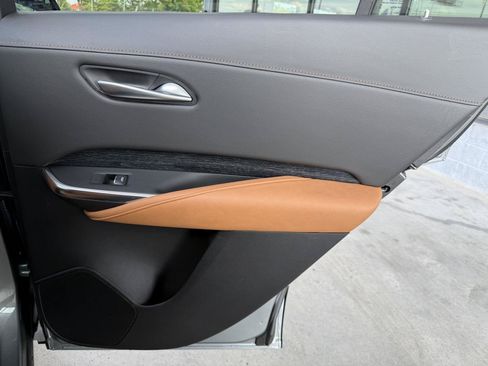 Used 2024 Cadillac XT4 Sport FWD image 36