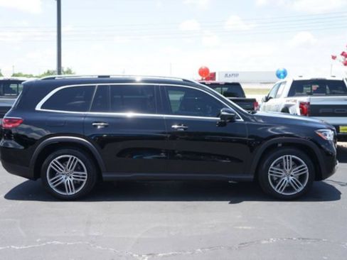 Used 2025 Mercedes-Benz GLS 450 4MATIC image 5