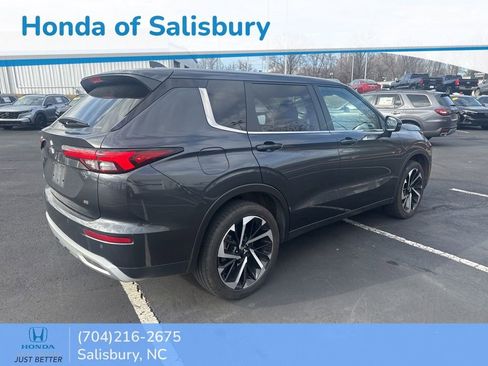 Used 2024 Mitsubishi Outlander SE image 6