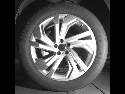 Certified 2023 Volkswagen Atlas SE AWD/4WD image 11