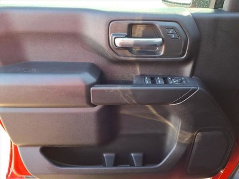 Used 2024 Chevrolet Silverado 2500 Custom w/ Custom Value Package image 22