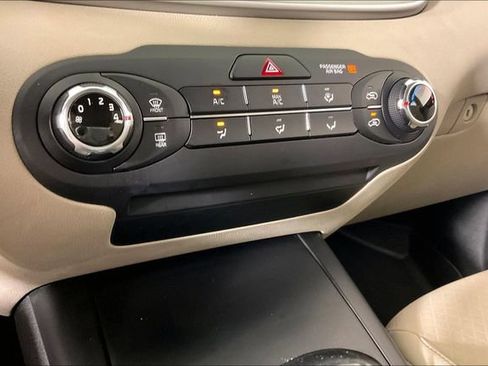 Used 2017 Kia Sorento LX FWD image 14