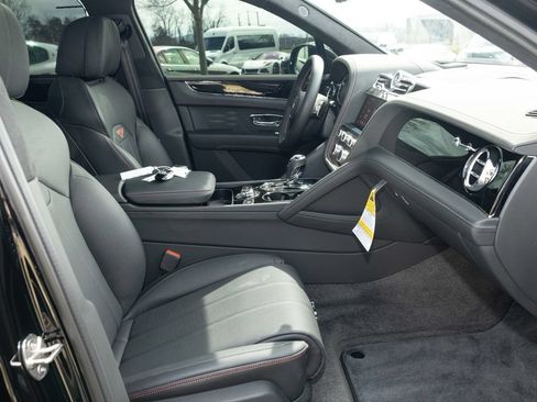 Certified 2025 Bentley Bentayga AWD/4WD image 78