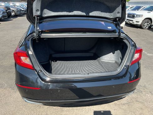 Used 2021 Honda Accord Touring image 25