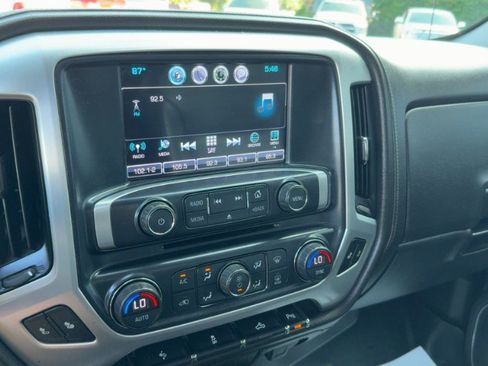 Used 2017 GMC Sierra 1500 SLT w/ SLT Premium Package AWD/4WD image 16