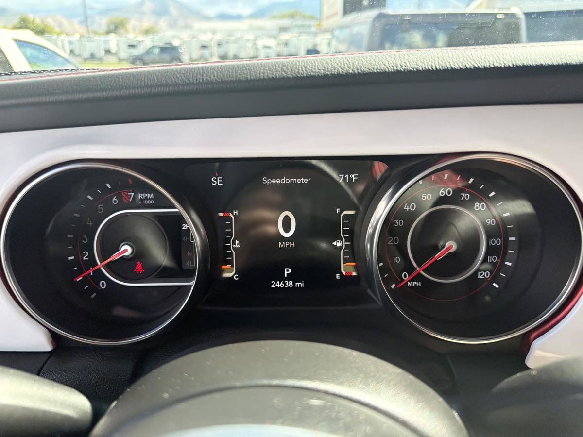 Used 2021 Jeep Gladiator Rubicon AWD/4WD image 27