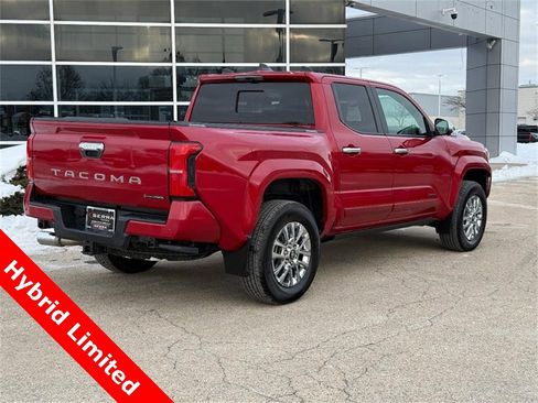 Used 2024 Toyota Tacoma Limited image 3