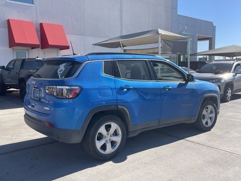 Used 2021 Jeep Compass Latitude w/ Driver Assistance Group image 2