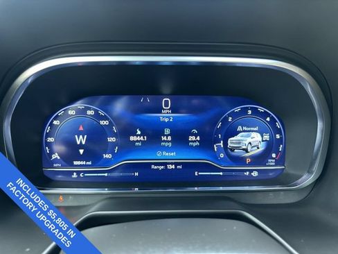 Used 2024 Chevrolet Suburban High Country AWD/4WD image 26