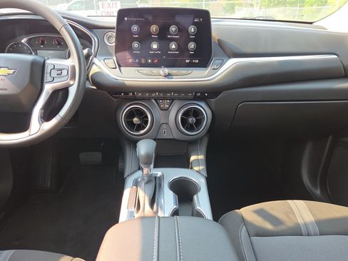 Used 2025 Chevrolet Blazer LT FWD image 22